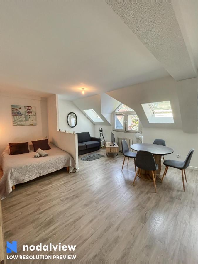 Magnifique T1 Bis Triangle D Or - Parking - Wifi Apartment Annecy Exterior photo